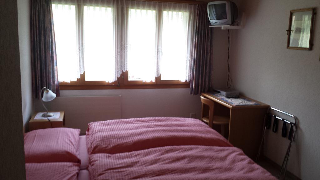 Gastwirtschaft Hornbach-Pinte Hotel Wasen Ruang foto